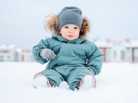 Skafanderi i jakne za decu - za uživanje u zimskim čarolijama